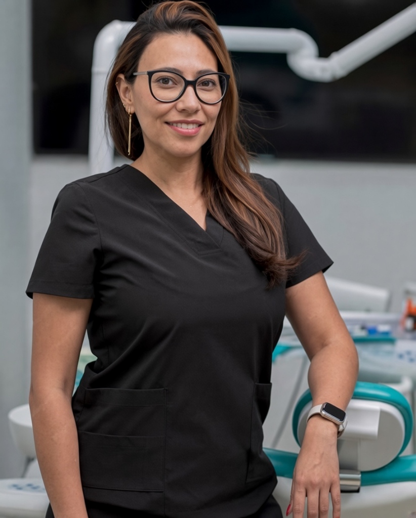 Dra. Valentina Ríos — Odontología de Excelencia DentalPrime